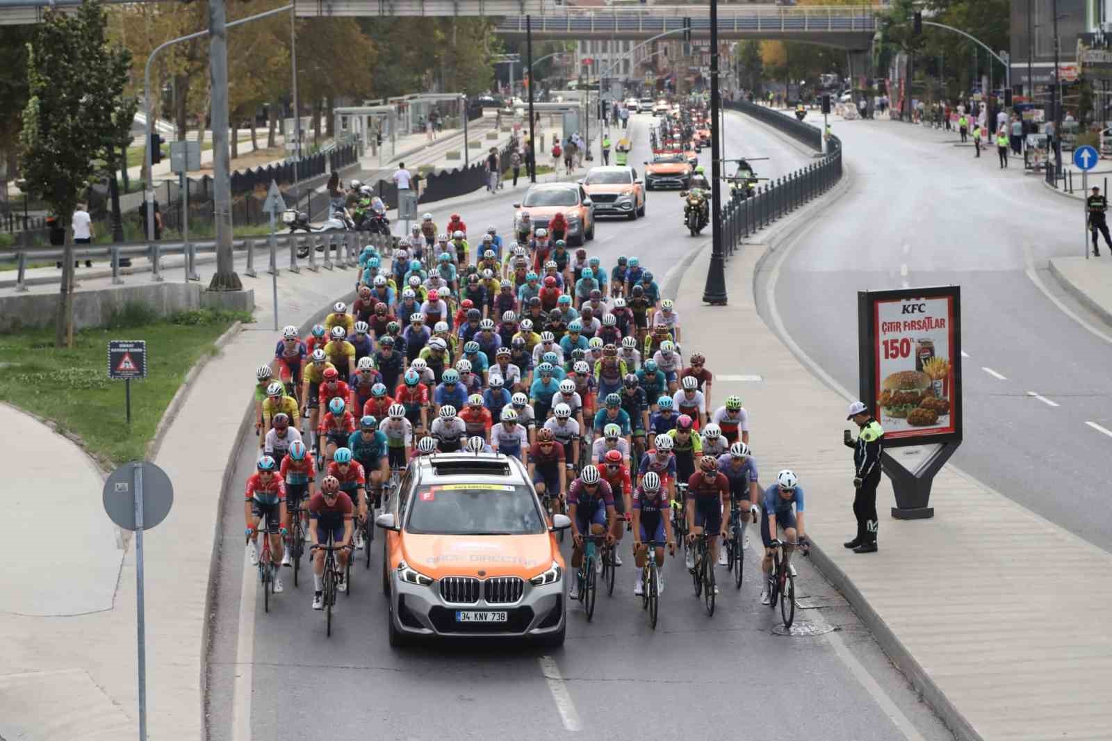 Tour of İstanbul’da kazanan Burgaudeau
