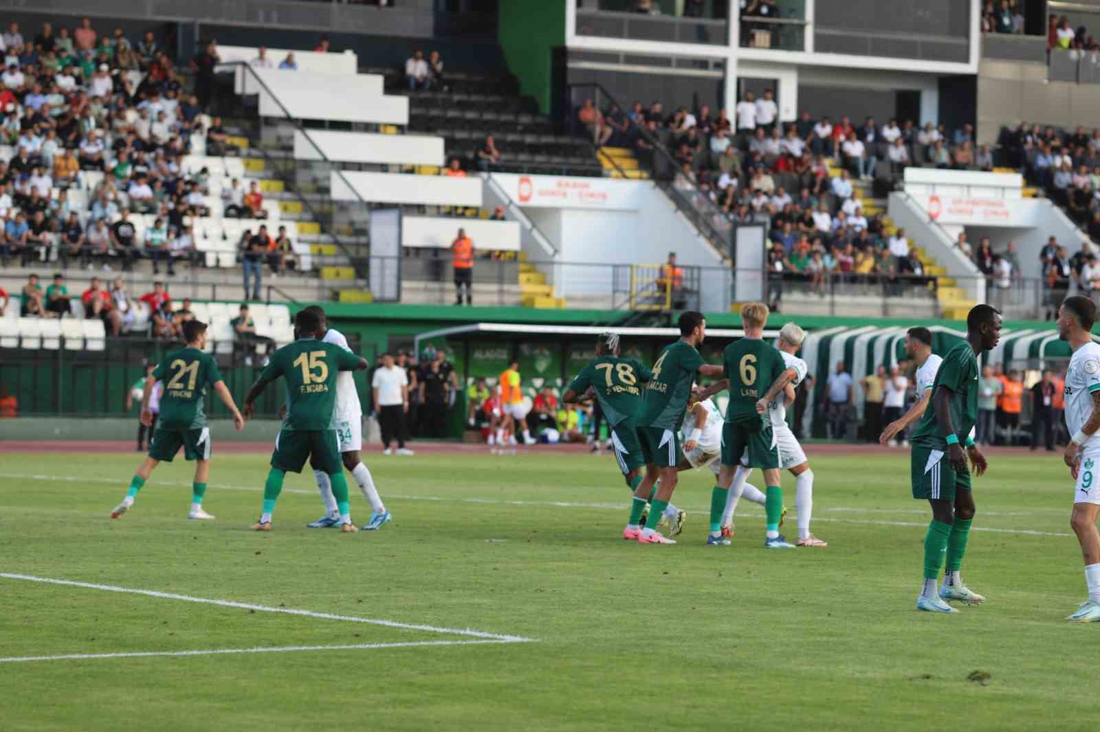 Trendyol 1. Lig: Iğdır FK: 1 - Esenler Erokspor: 2
