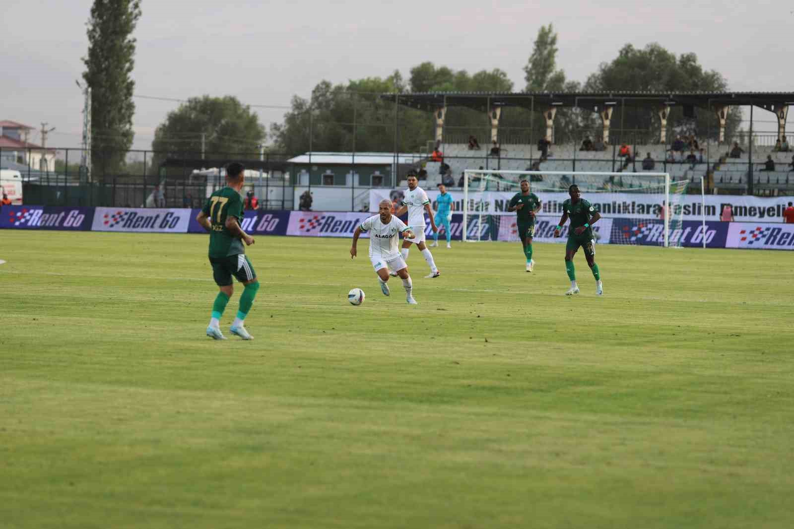 Trendyol 1. Lig: Iğdır FK: 1 - Esenler Erokspor: 2
