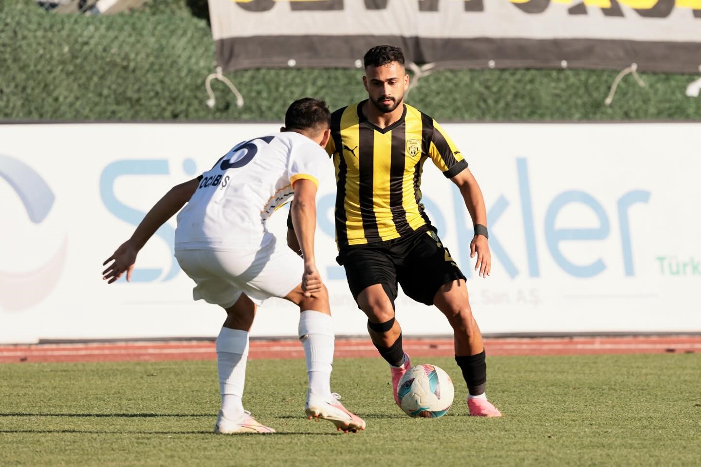 TFF  3 Lig: Aliağaspor FK: 1- Küçükçekmece Sinop Spor: 1
