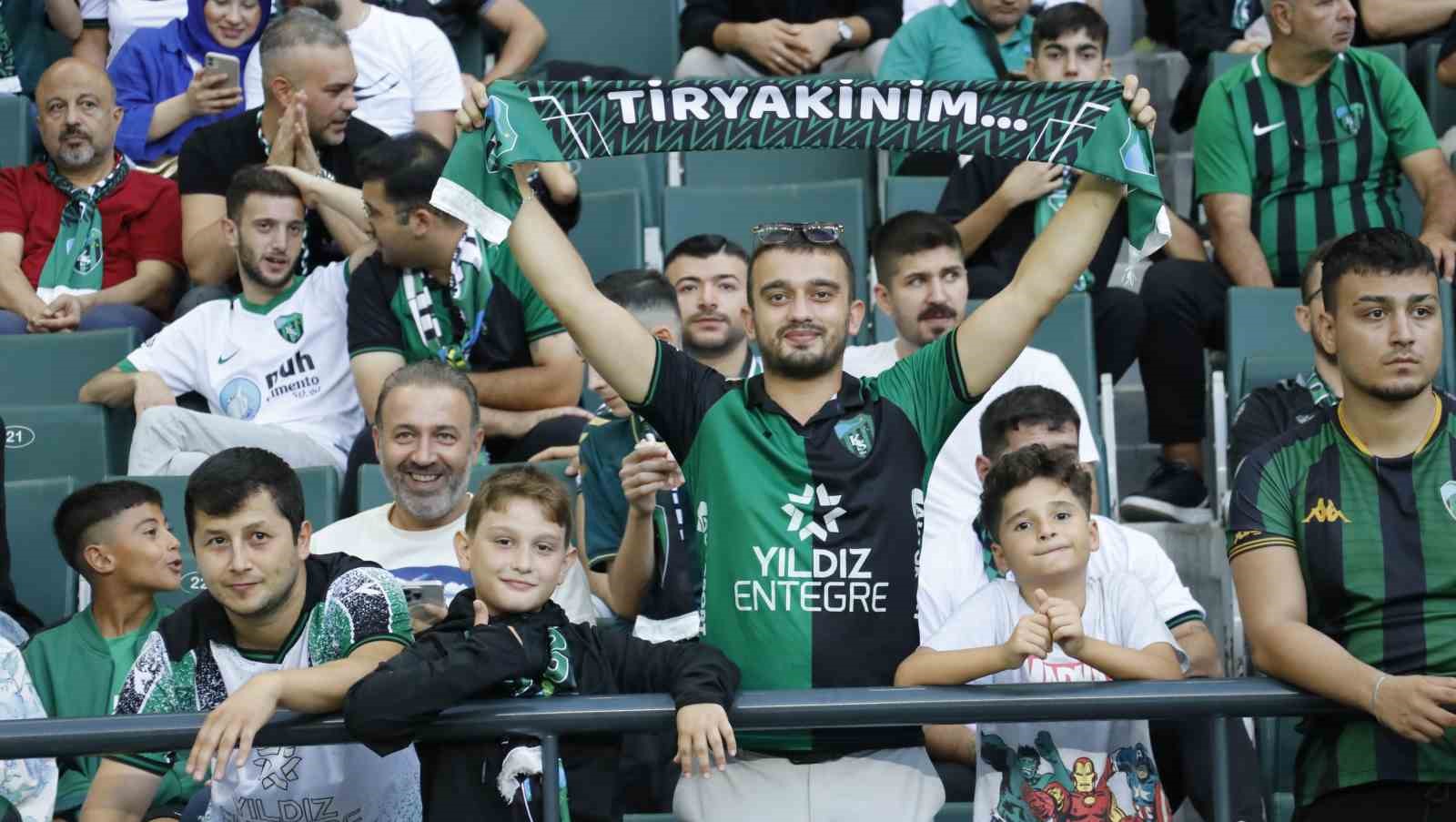 Trendyol 1. Lig: Kocaelispor: 1  - Manisa FK: 2
