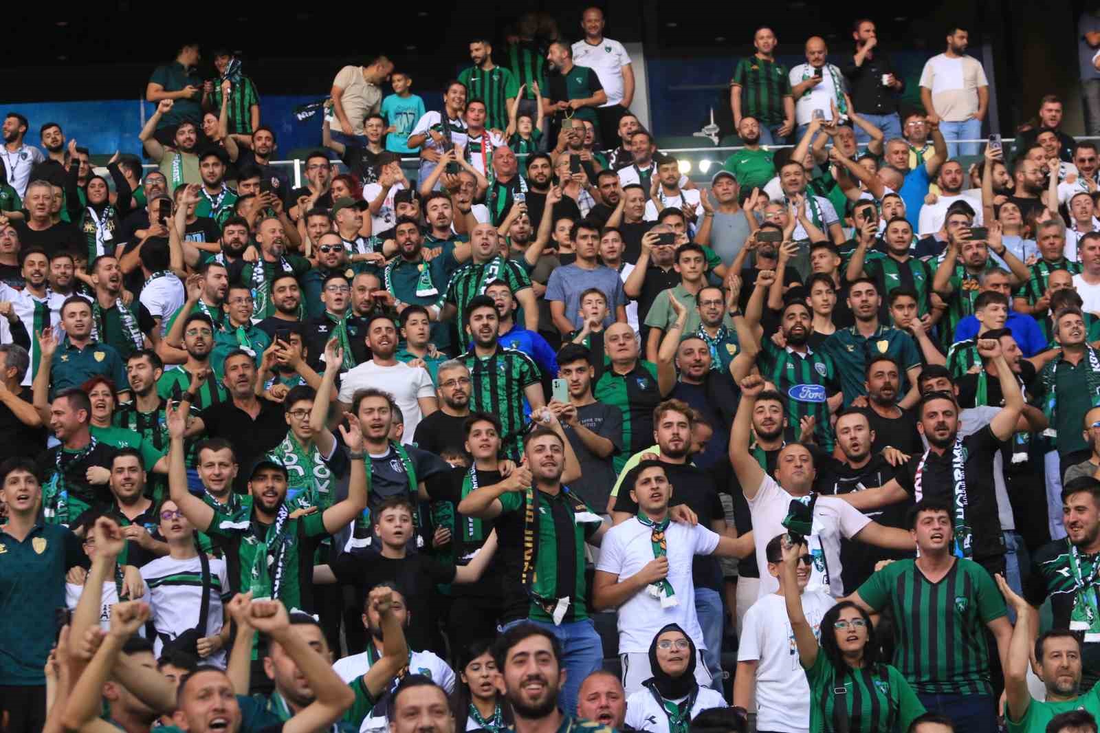 Trendyol 1. Lig: Kocaelispor: 1  - Manisa FK: 2
