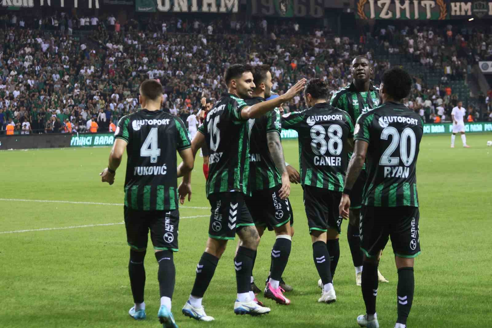 Trendyol 1. Lig: Kocaelispor: 1  - Manisa FK: 2
