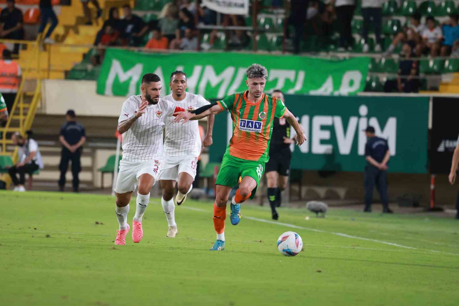 Trendyol Süper Lig: Corendon Alanyaspor: 0 - Hatayspor: 0 (Maç sonucu)
