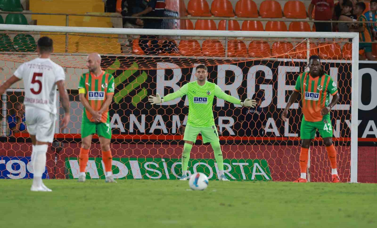 Trendyol Süper Lig: Corendon Alanyaspor: 0 - Hatayspor: 0 (Maç sonucu)
