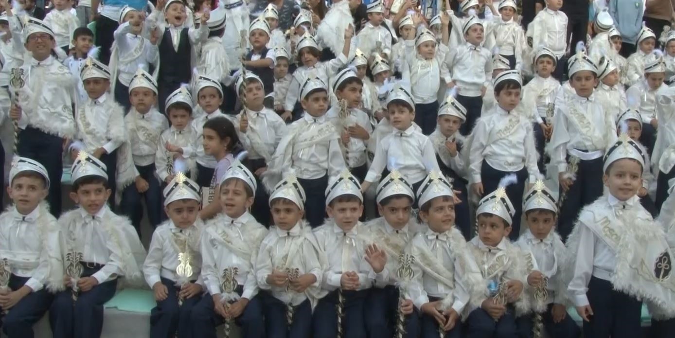 Bahçelievler’de düzenlenen sünnet şöleni renkli görüntülere sahne oldu
