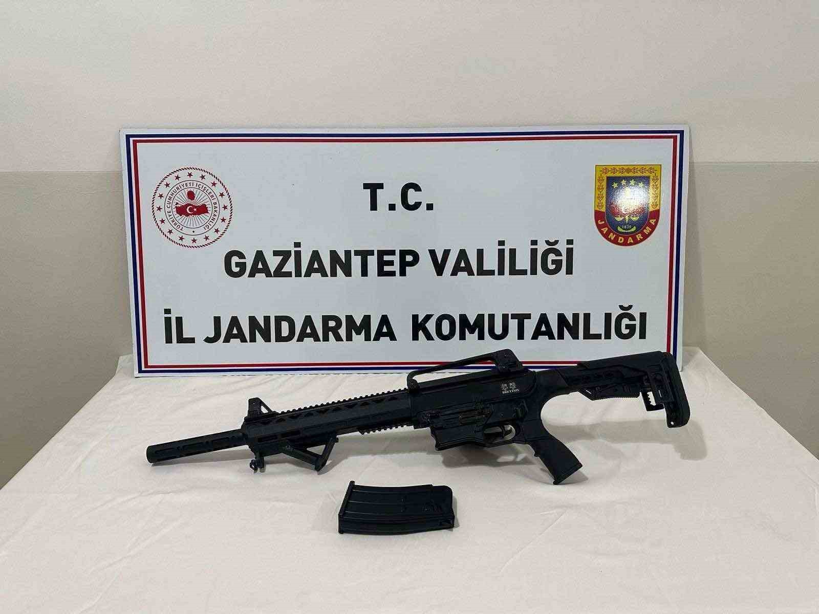 Havaya ateş açan 6 şahsı jandarma yakaladı
