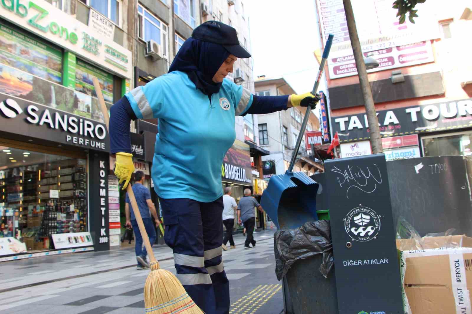 Trabzon sokaklarına kadın eli değdi
