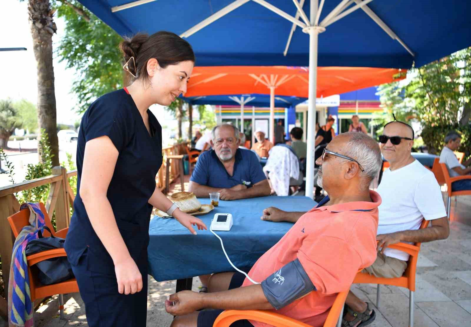 Konyaaltı’ndan emeklilere sağlıklı yaşam tüyoları
