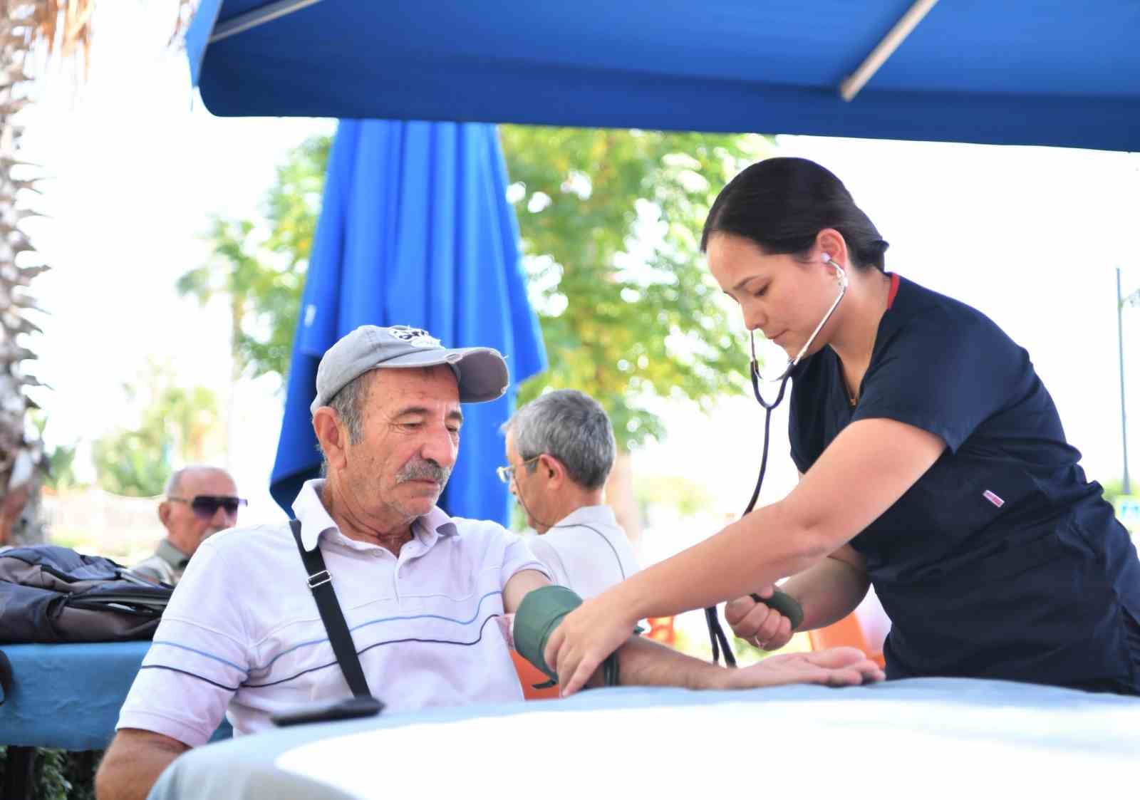 Konyaaltı’ndan emeklilere sağlıklı yaşam tüyoları
