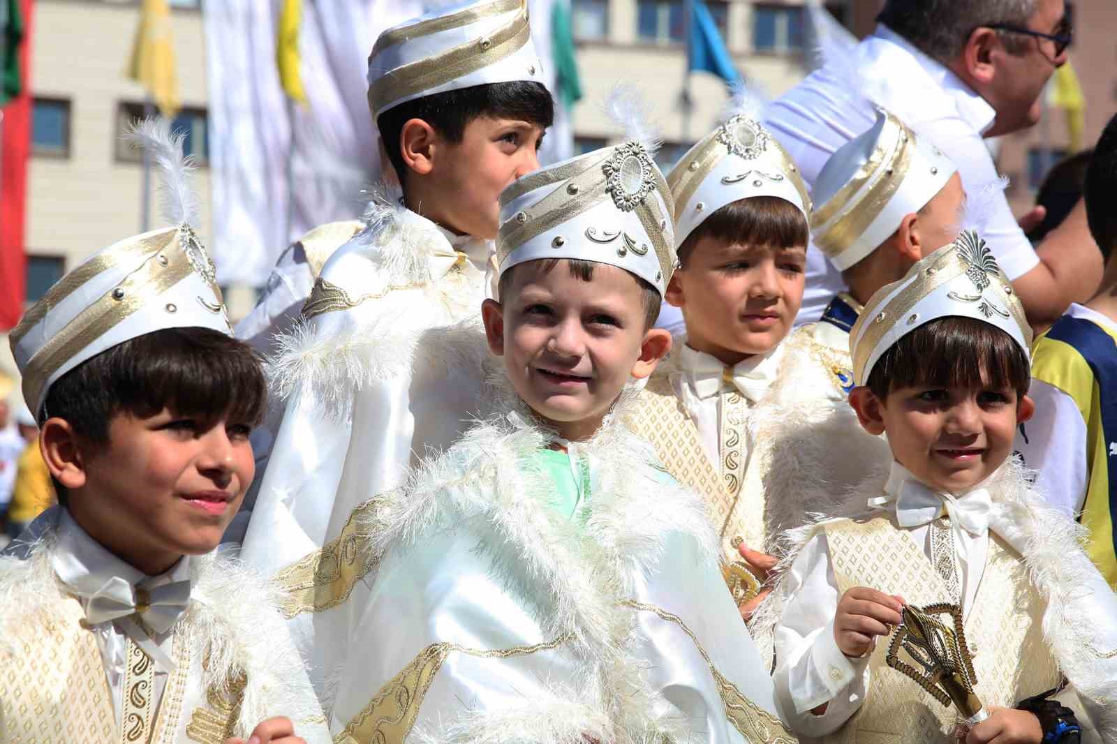 Keçiören’de sünnet şöleni
