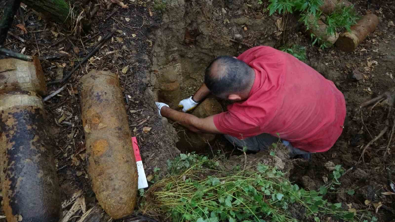 Çanakkale’de 109 yıllık 18 top mermisi bulundu
