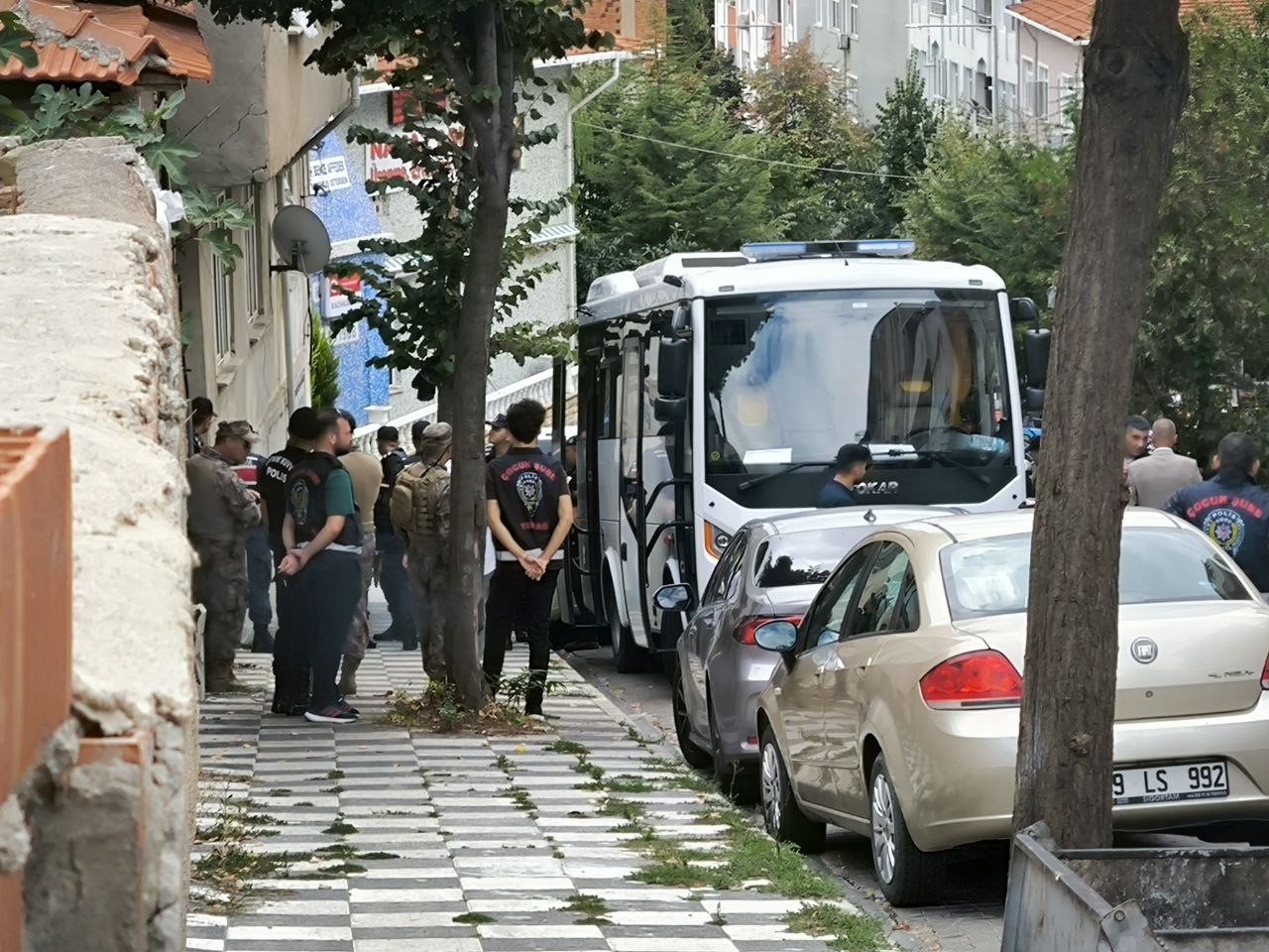 Sıla bebekle ilgili tutuklu bulunan iki çocuk olayın yaşandığı eve getirildi
