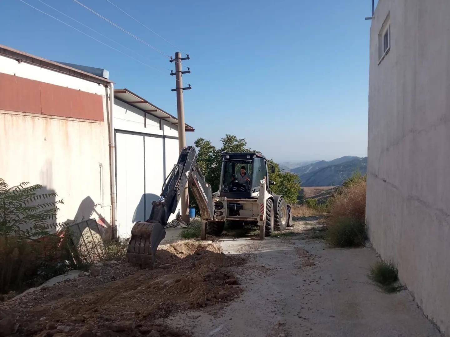 Babadağ’da alt ve üst yapı çalışmaları birlikte yürütülüyor
