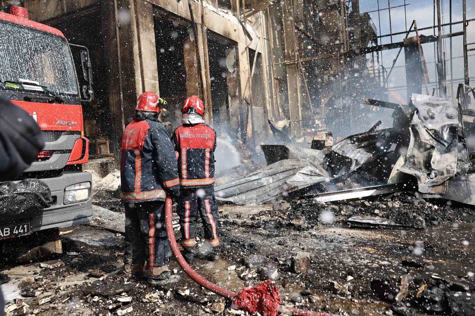 Cephanelik gibi patlayan fabrikada hayatını kaybetmişti, son yolculuğuna uğurlandı
