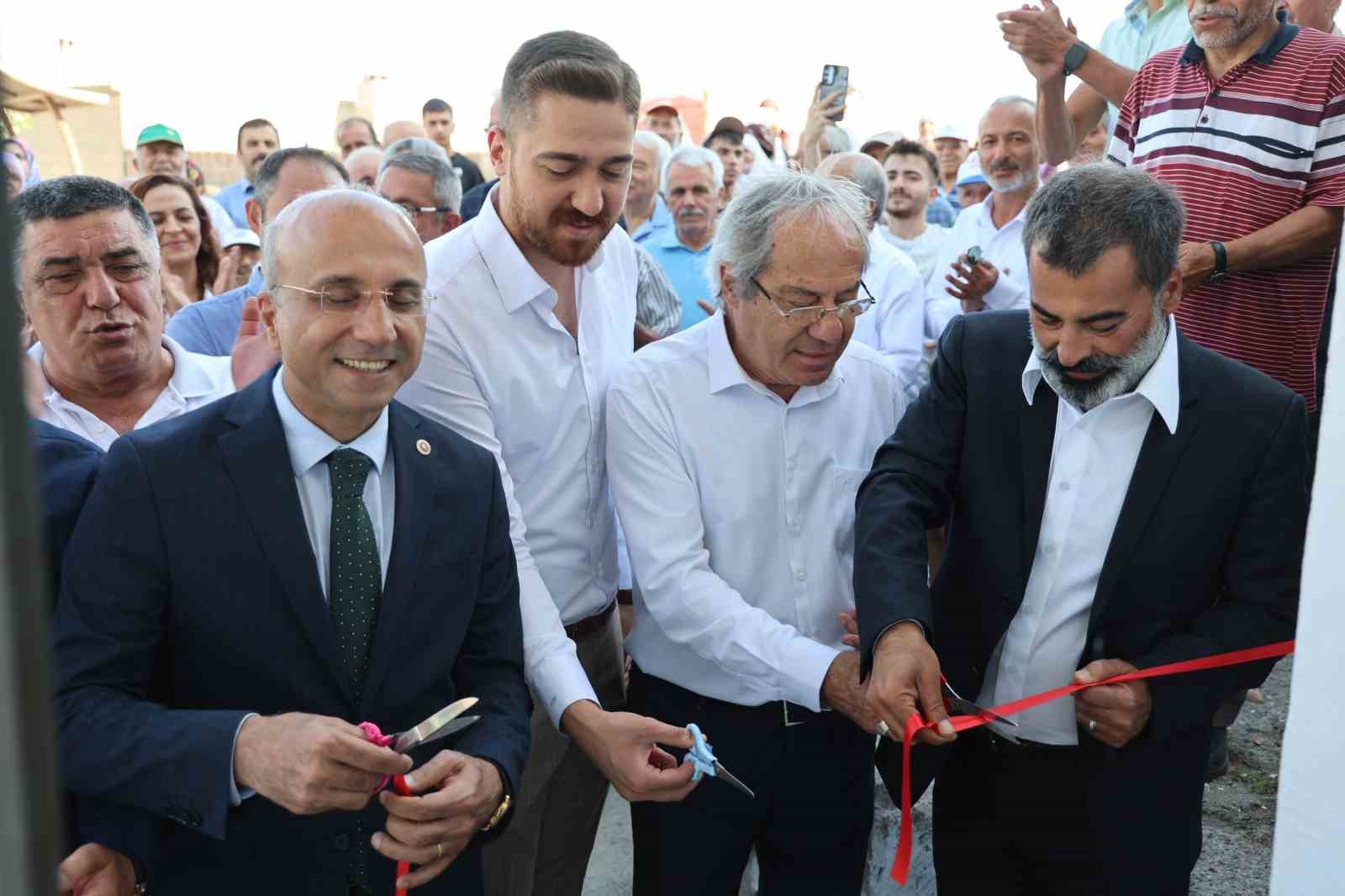 Ata tohumundan üretilen ekmek satışa sunuldu
