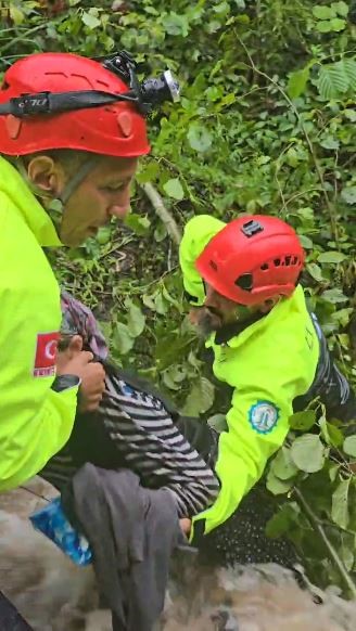 Artvin’in şiddetli yağış sel ve taşkınlara neden oldu
