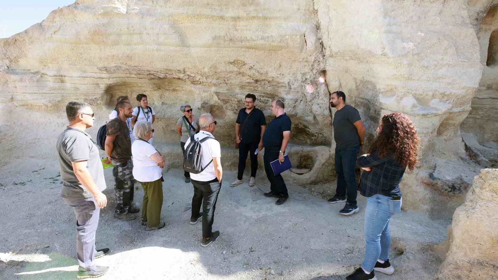 İtalyan Bilim İnsanları Kayaşehir ve Kaya Kilise’de incelemelerde bulundu
