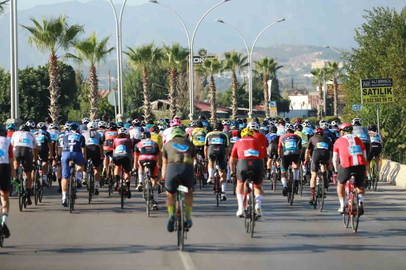 Pamukkale Granfondo Bisiklet Yarışı tamamlandı
