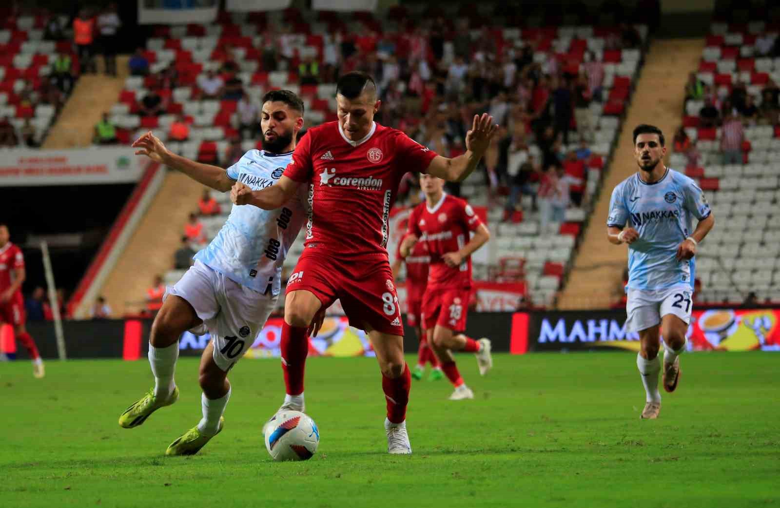 Trendyol Süper Lig: Antalyaspor: 2 - Adana Demirspor: 1 (Maç sonucu)
