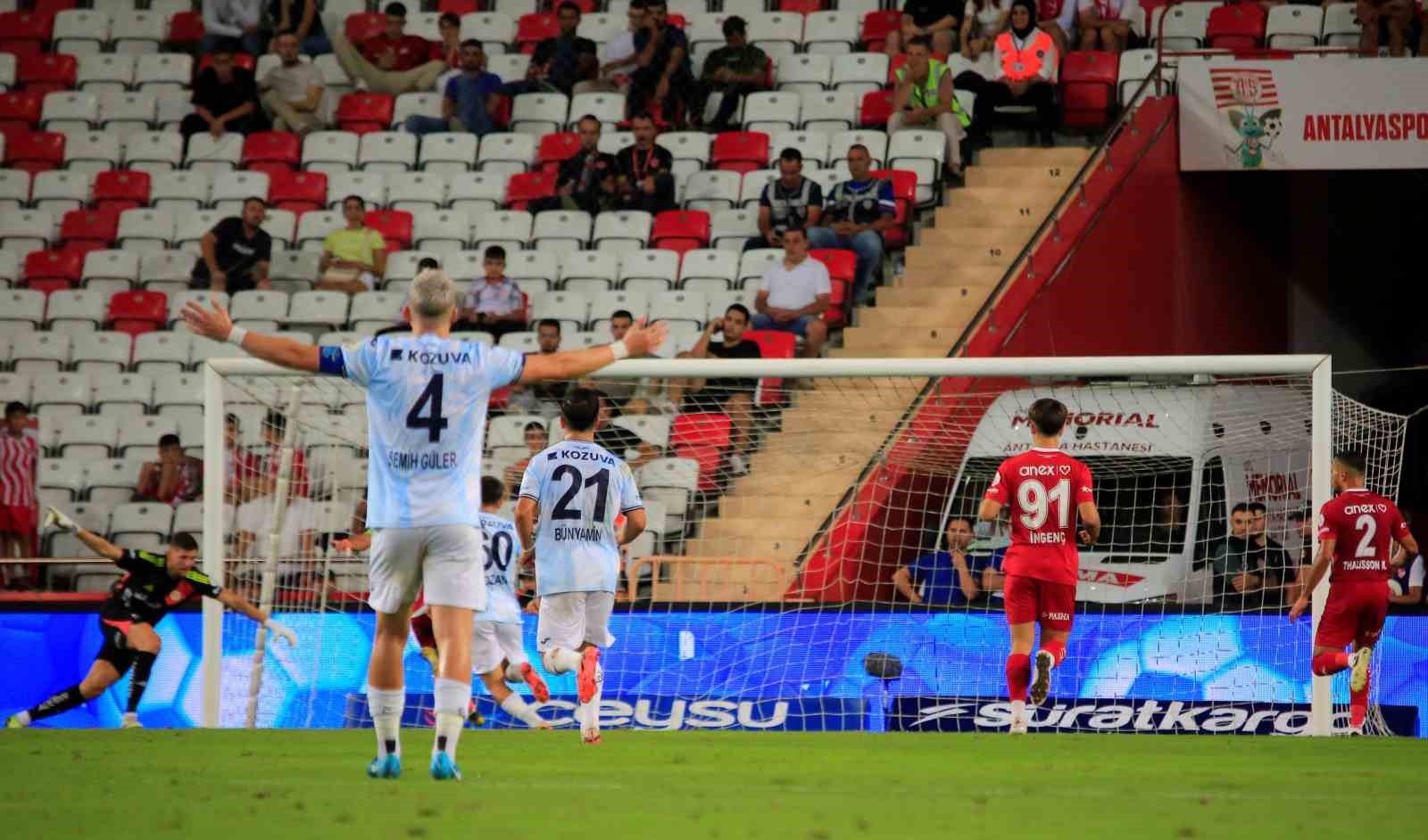 Trendyol Süper Lig: Antalyaspor: 2 - Adana Demirspor: 1 (Maç sonucu)
