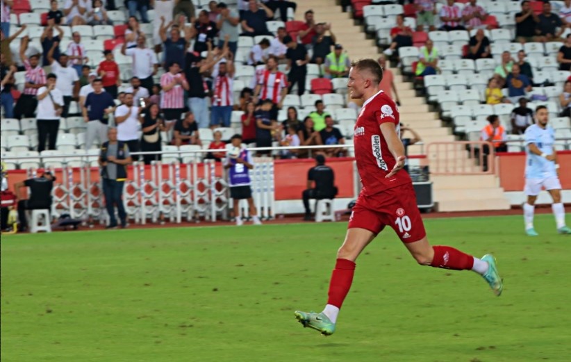 Trendyol Süper Lig: Antalyaspor: 2 - Adana Demirspor: 1 (Maç sonucu)
