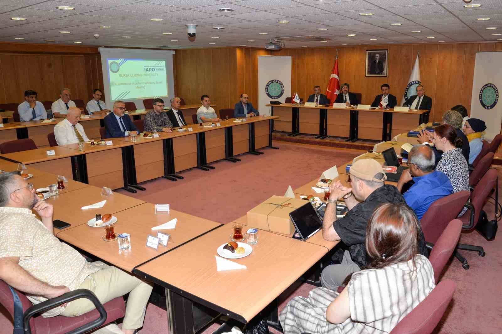 BUÜ Uluslararası Akademik Danışma Kurulu ilk toplantısını yaptı
