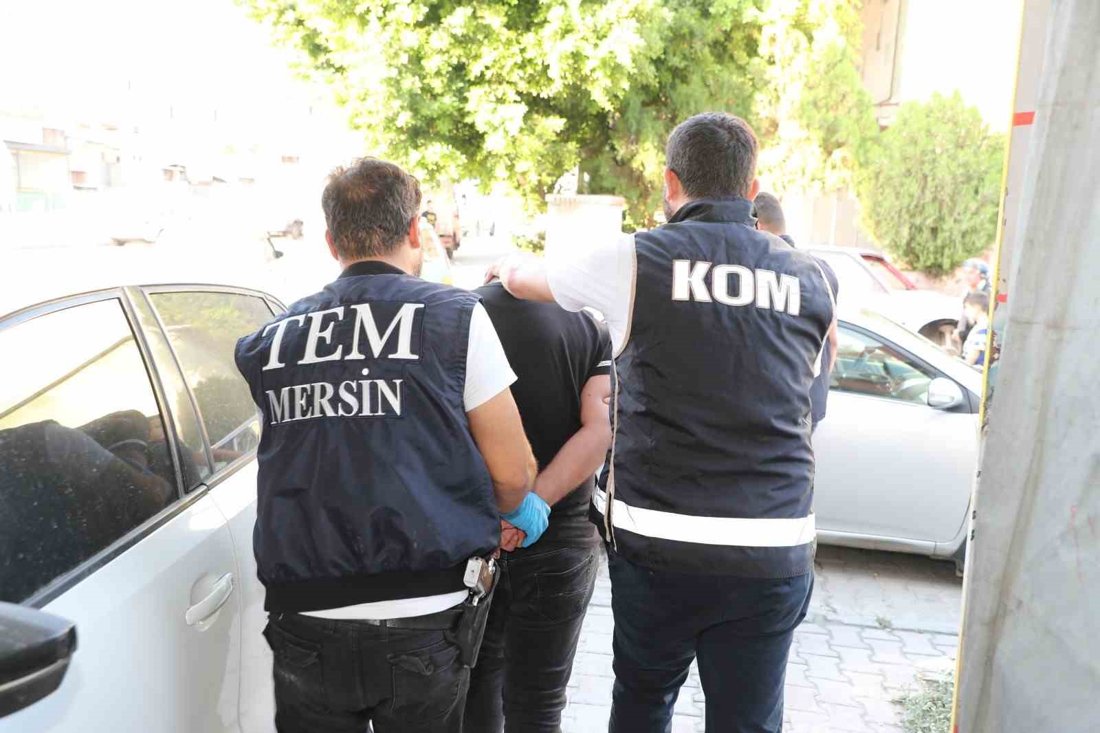 Mersin’de ayarı ve gramajı düşük altın basan şebekeye operasyon: 8 gözaltı
