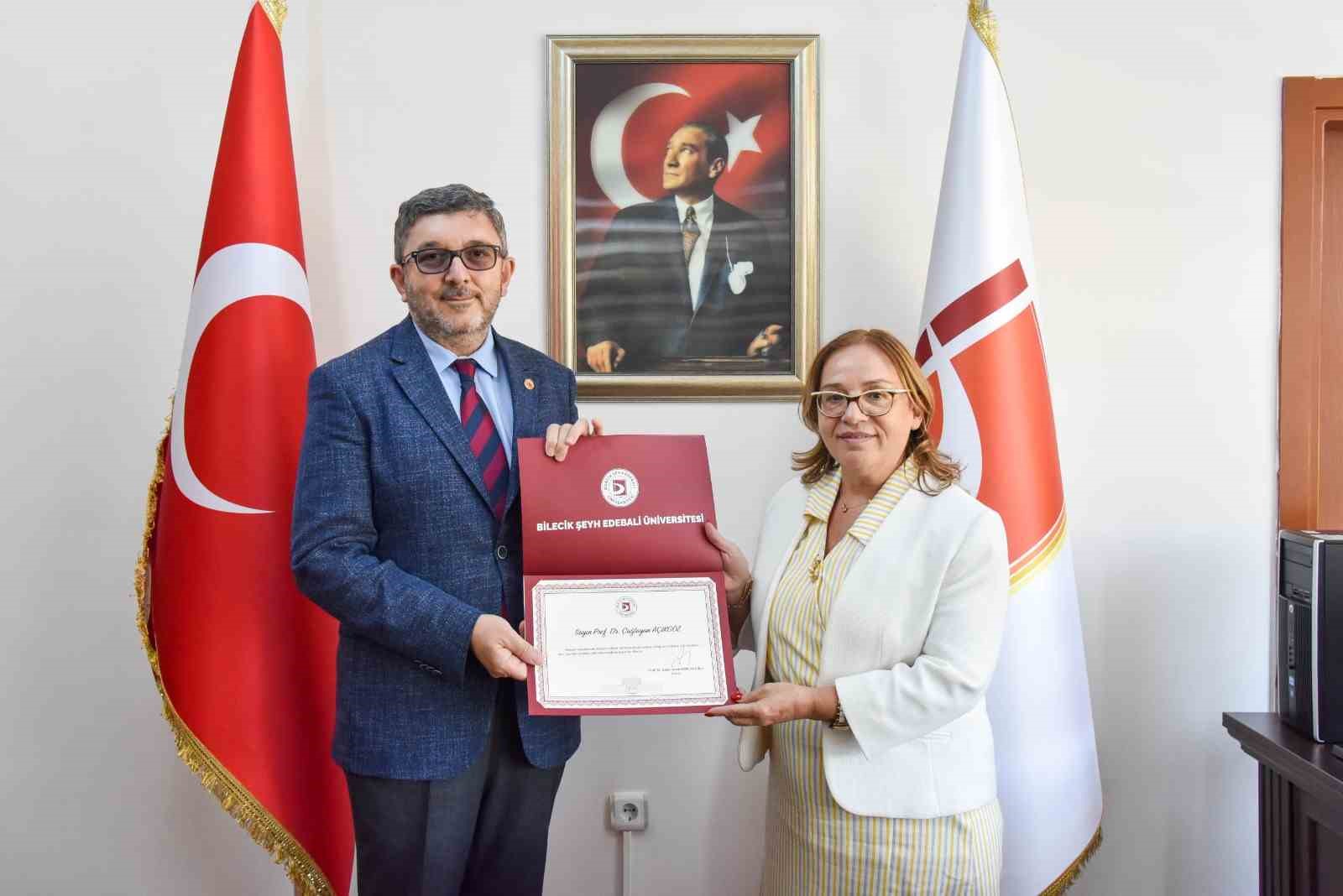 Doç. Dr. Alev Akpınar Borazan göreve başladı
