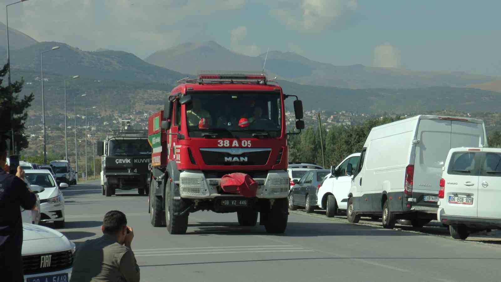 Dağ yangını tatbikatı gerçeğini aratmadı
