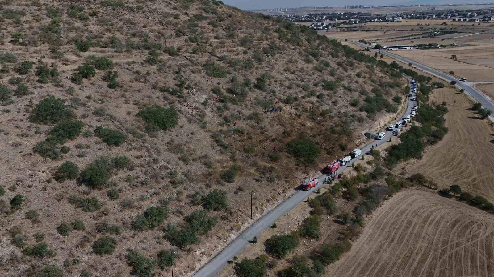 Dağ yangını tatbikatı gerçeğini aratmadı
