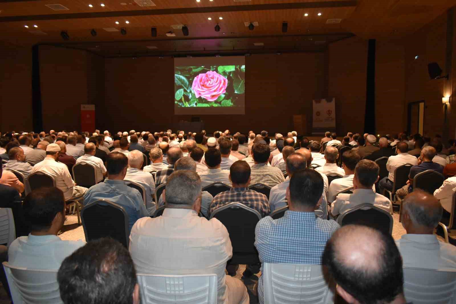 Mevlid-i Nebi konferansı yoğun ilgi gördü
