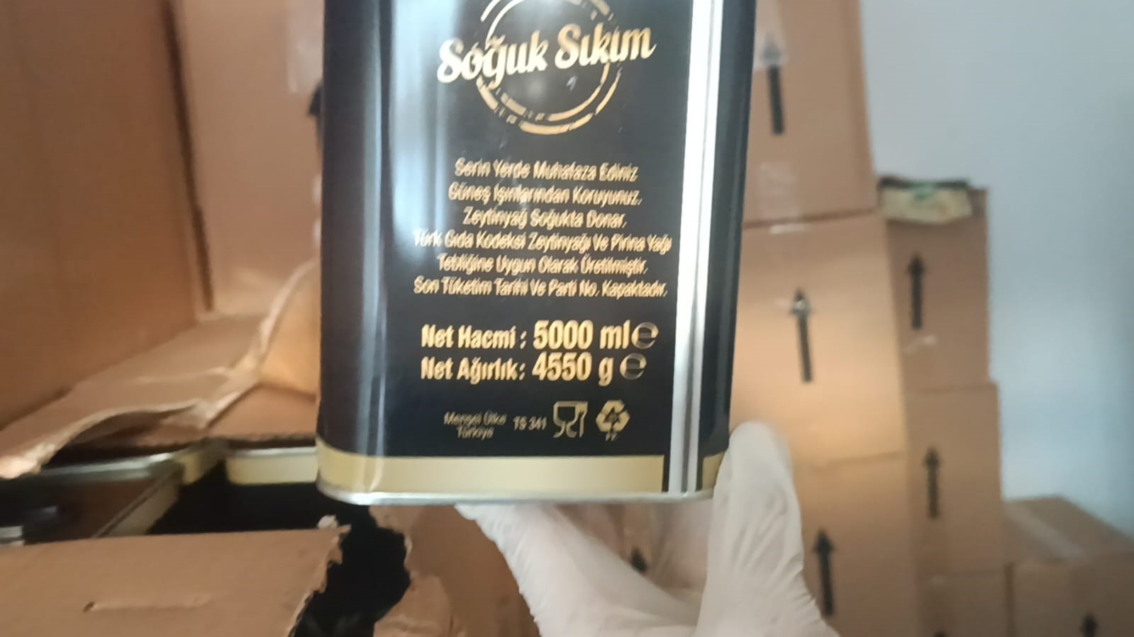 Balıkesir’de yaklaşık 20 ton sahte zeytinyağı ele geçirildi
