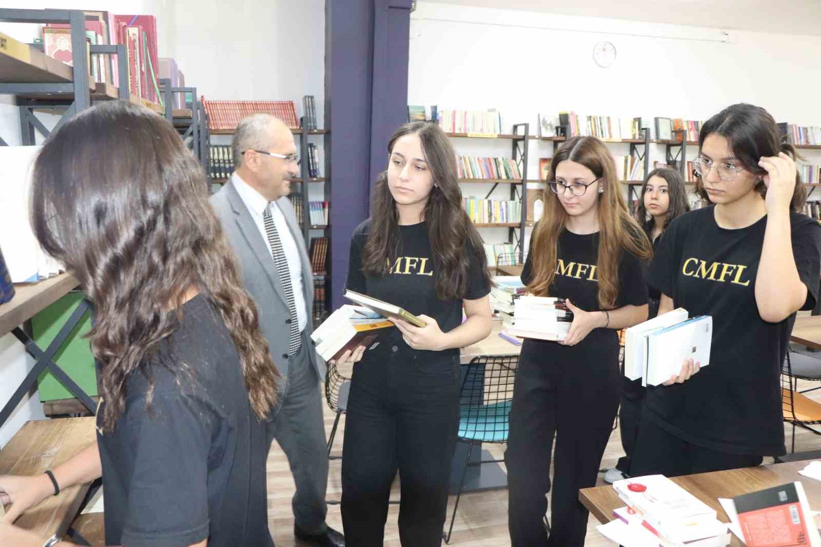 Elazığ’da ’Hediyem Kitap Olsun’ kampanyası
