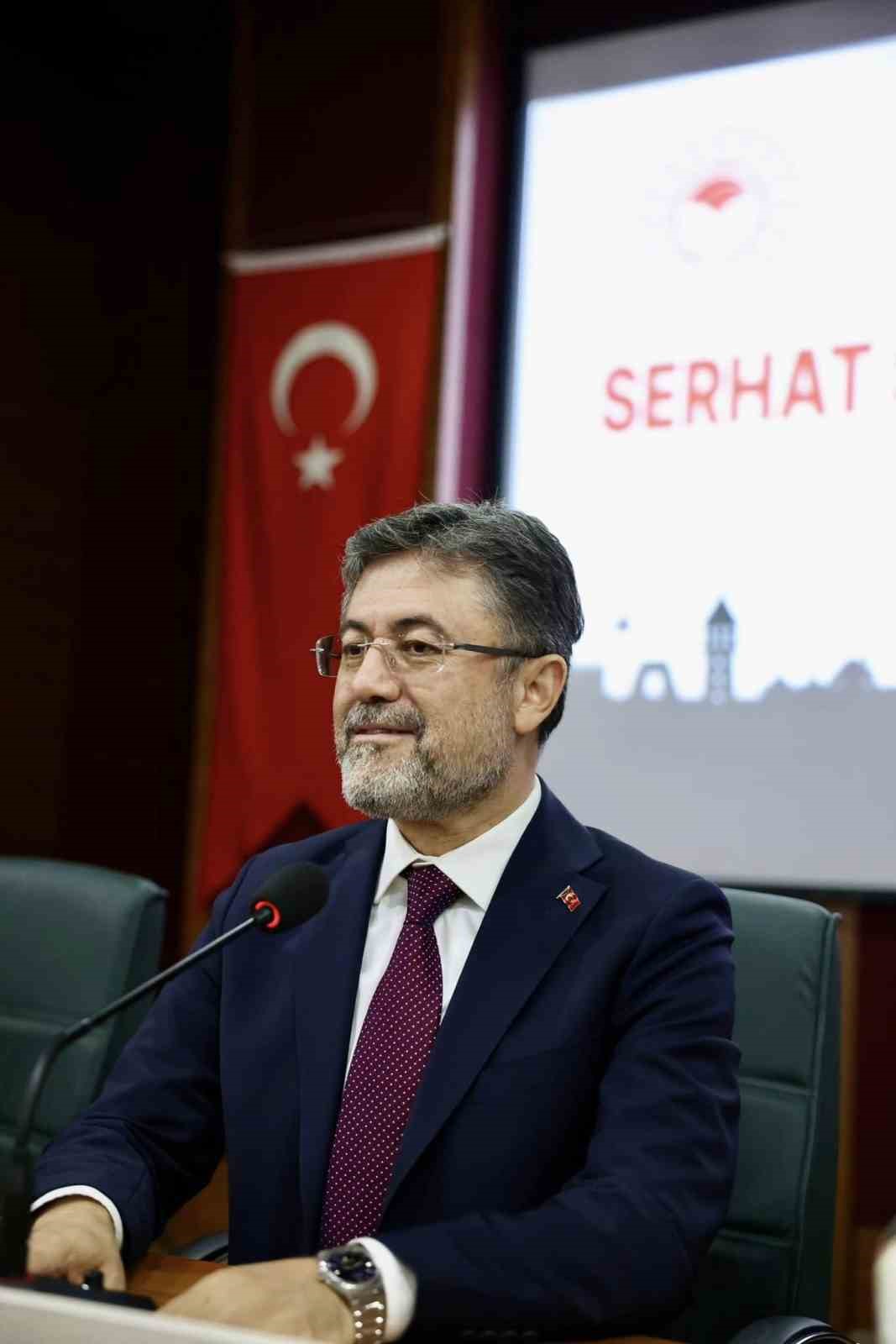 Edirne’de Trakyalı çiftçi Bakan Yumaklı ile pazarlık yaptı
