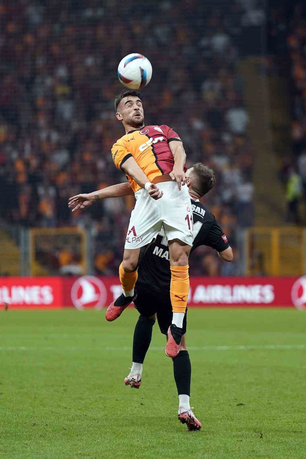 Trendyol Süper Lig: Galatasaray: 2 - Gaziantep FK: 0 (İlk yarı)
