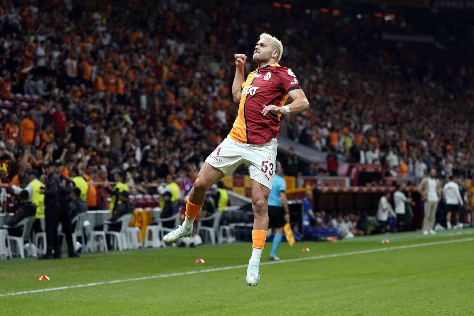 Trendyol Süper Lig: Galatasaray: 2 - Gaziantep FK: 0 (İlk yarı)
