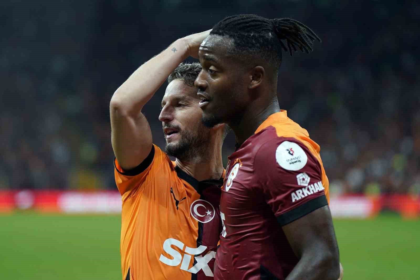 Trendyol Süper Lig: Galatasaray: 2 - Gaziantep FK: 0 (İlk yarı)
