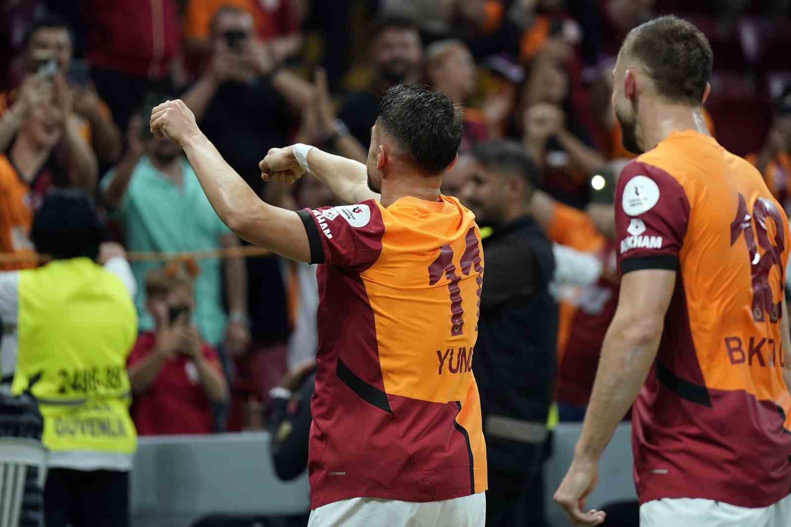 Trendyol Süper Lig: Galatasaray: 2 - Gaziantep FK: 0 (İlk yarı)
