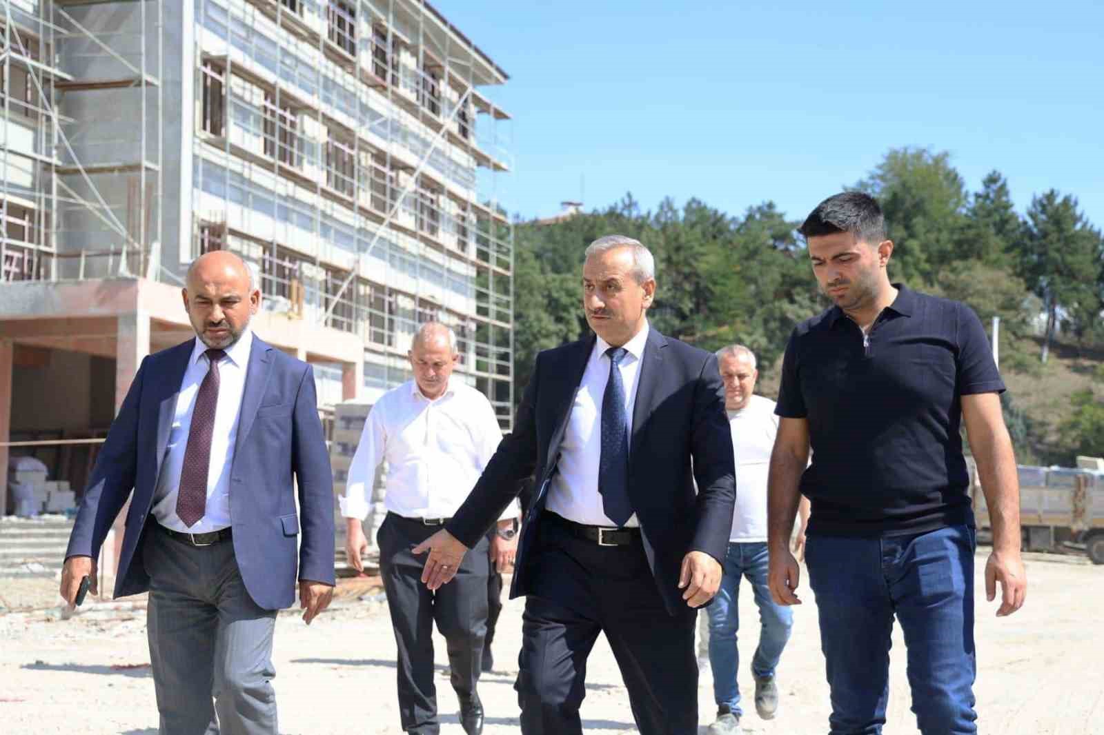 Karabük Anadolu İmam Hatip Lisesi inşaatının yüzde 60’ı tamamlandı
