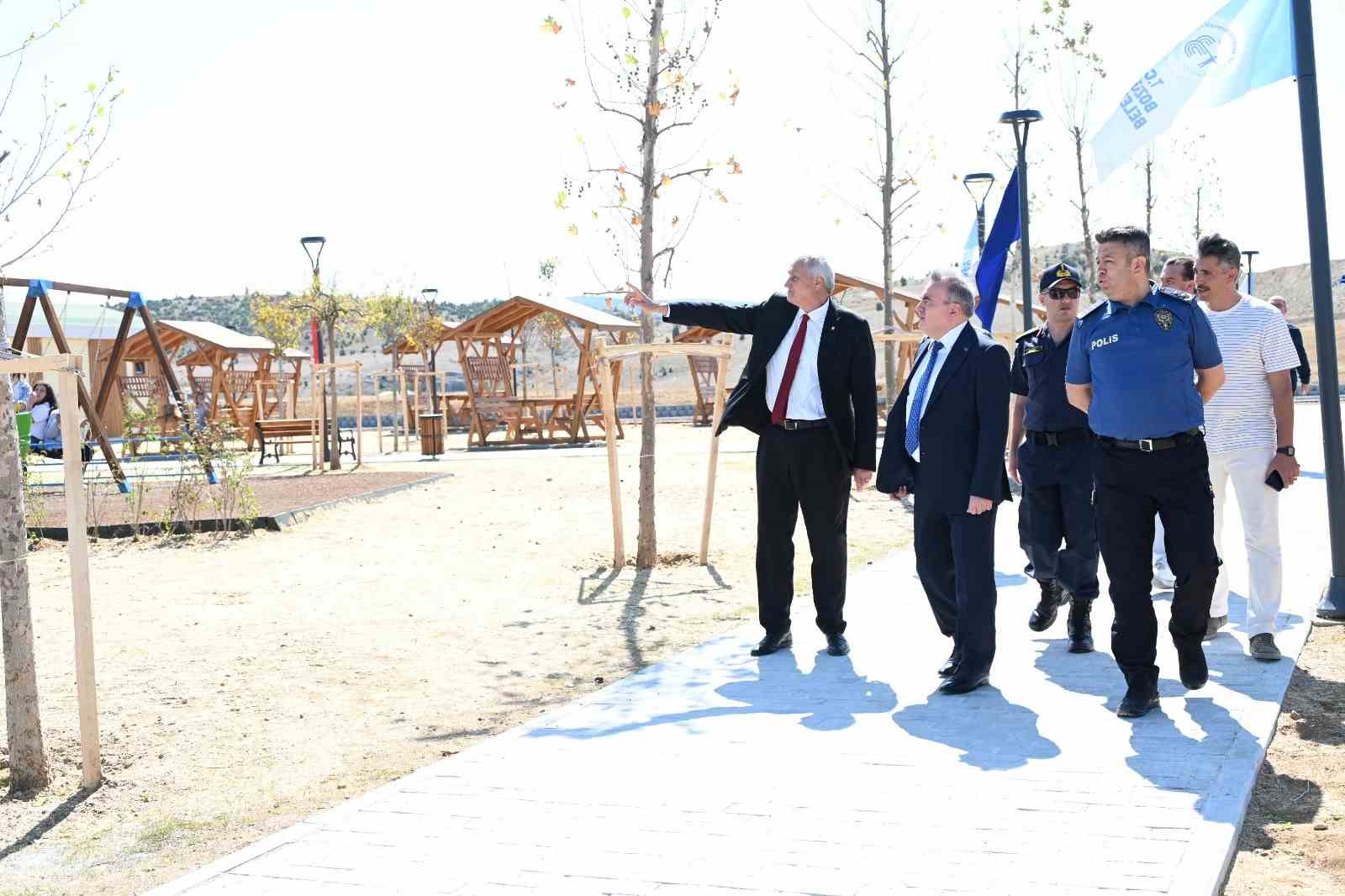 Protokol üyelerinden Bozüyük Kurtuluş Savaşı ve İnönü Zaferleri Anı Evi’ne ziyaret
