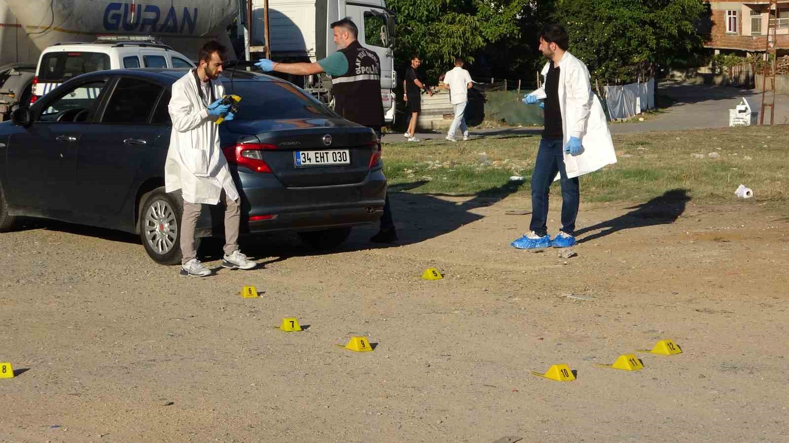 Pendik’te ‘kız meselesi’nde silahlar konuştu: 3 yaralı
