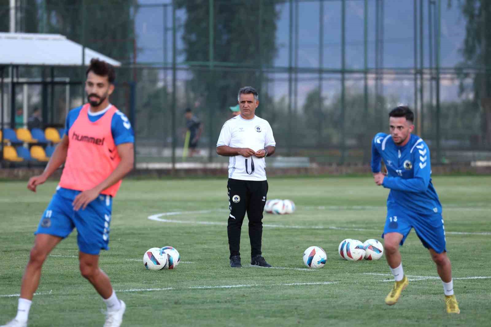 Burhanettin Basatemür: “Kadroyu büyük oranda değiştirdik”
