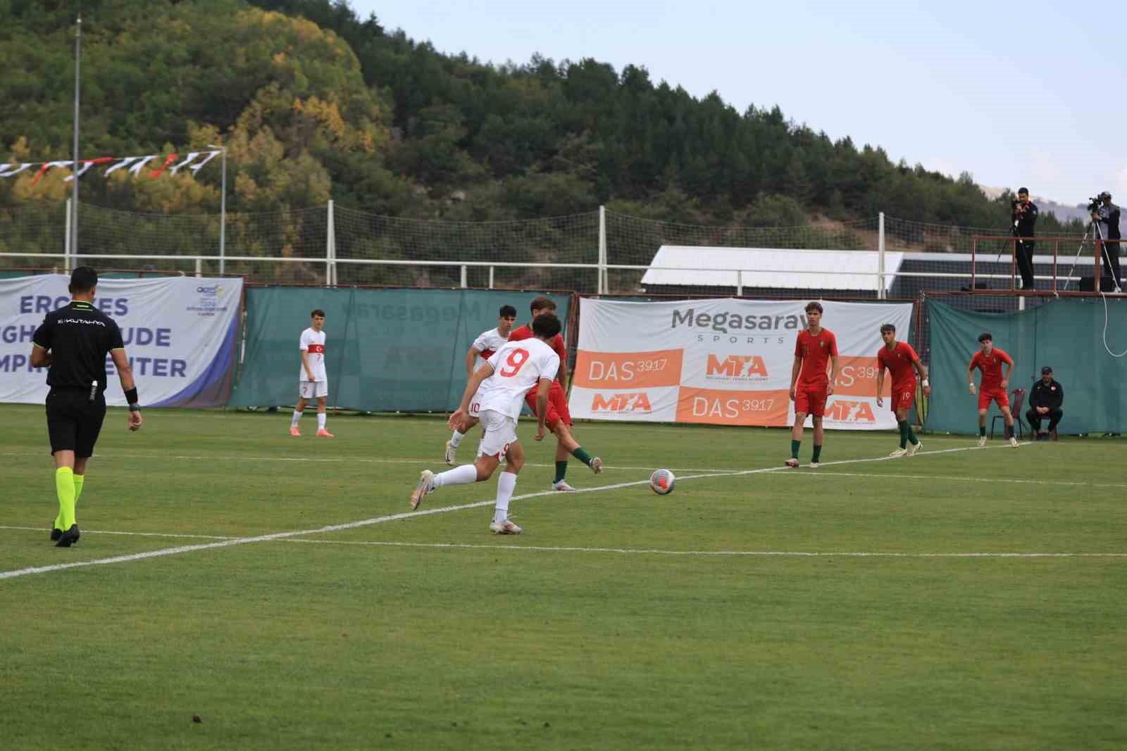 Erciyes yüksek İrtifa Kamp Merkezi tanıtıldı
