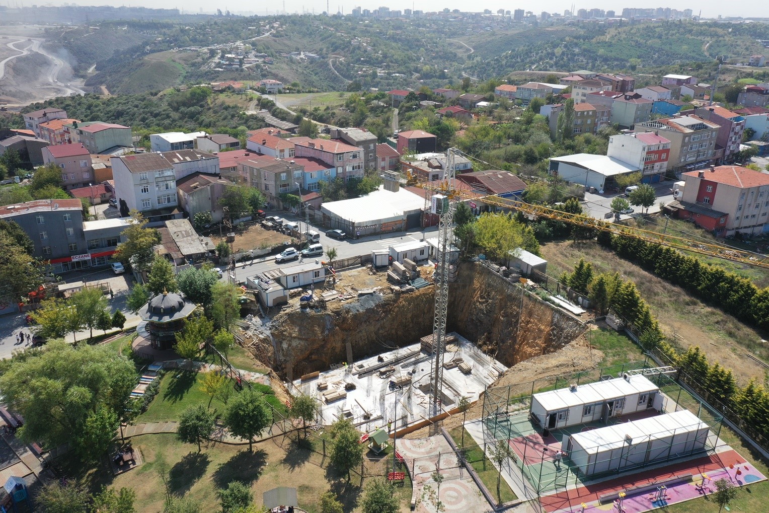 Sultangazi Belediyesi’nin yaptığı Gençlik Spor ve Sağlık Merkezi kısa sürede tamamlanacak
