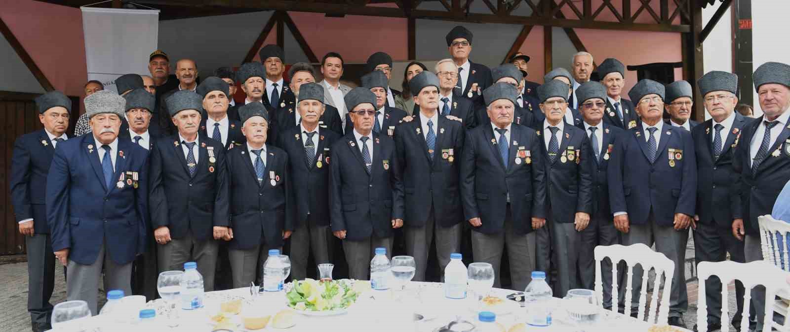 Başkan Aydın şehit yakınları ve gaziler ile bir araya geldi
