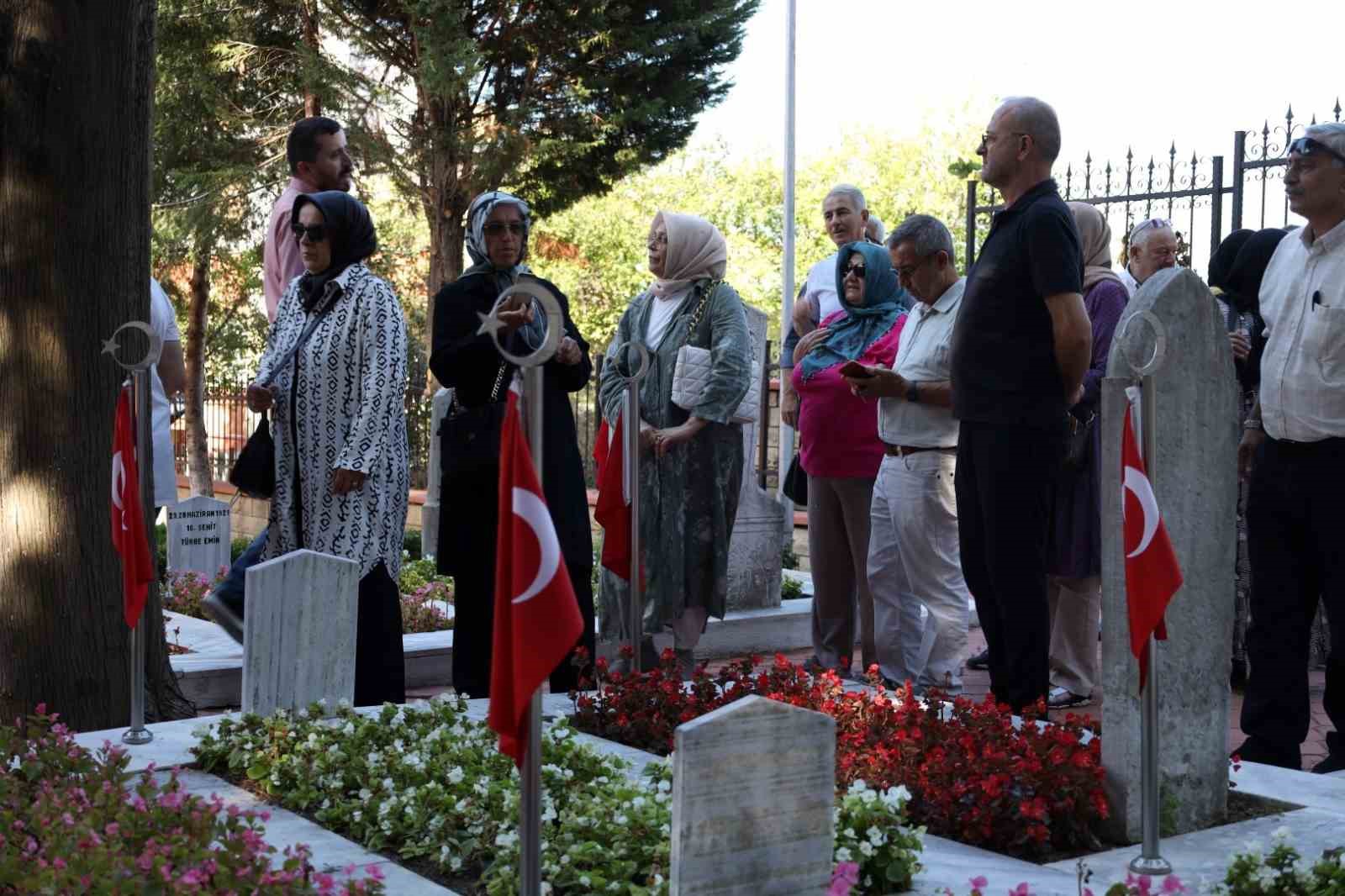 Asker arkadaşları Kocaeli’de özlem giderdi
