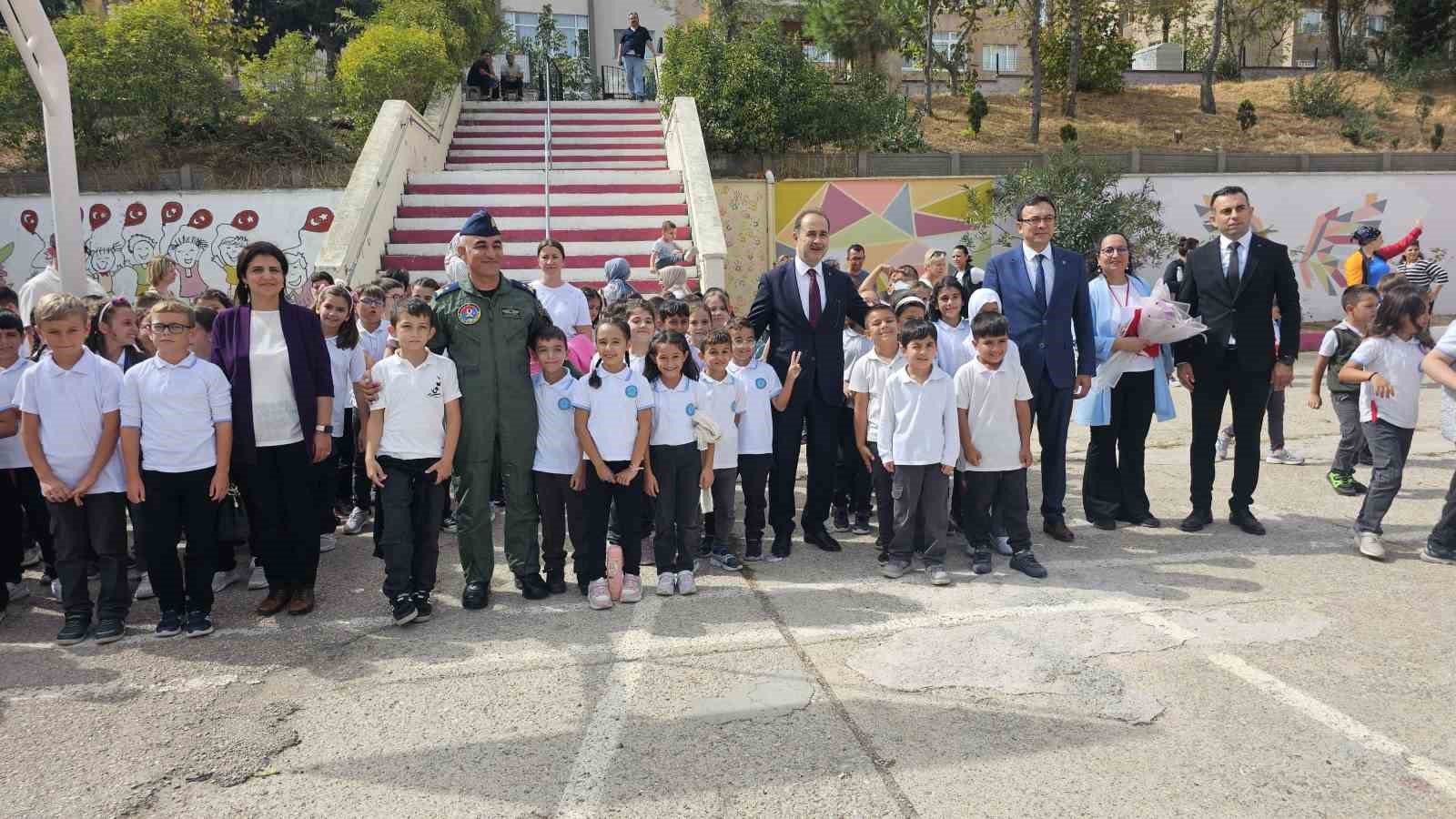 Bandırma’da İlköğretim Haftası coşkuyla kutlandı
