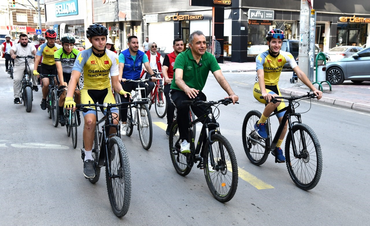 Başkan Çenet, Avrupa Hareketlilik Haftası’nda pedal çevirdi
