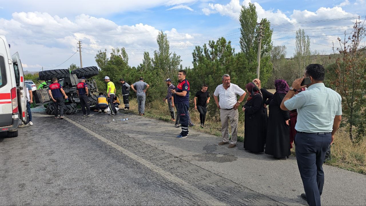 Kahreden kaza: 19 yaşındaki genç traktör altında can verdi
